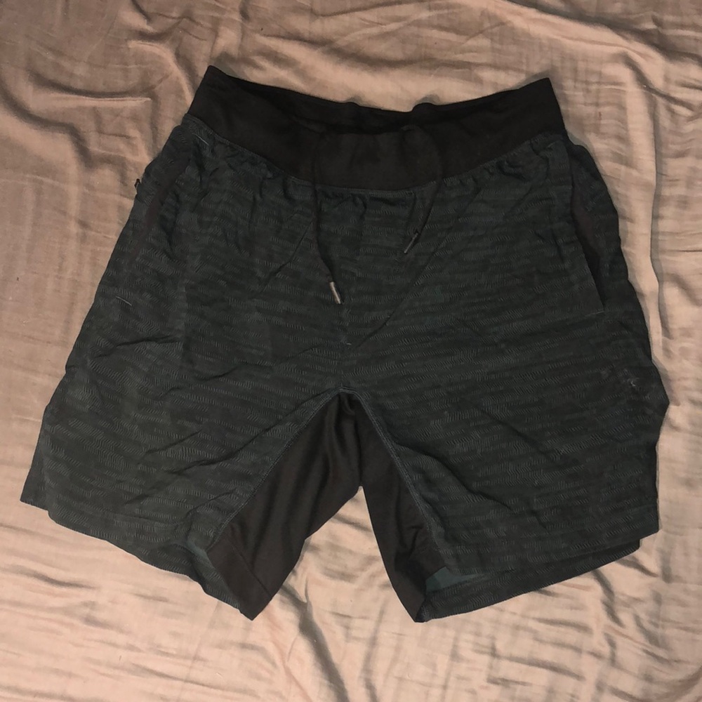 Lululemon shorts green